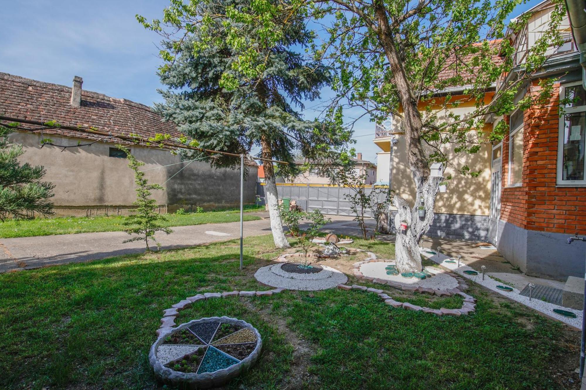Apartman Marta I Soba Maja Gradiste Dış mekan fotoğraf
