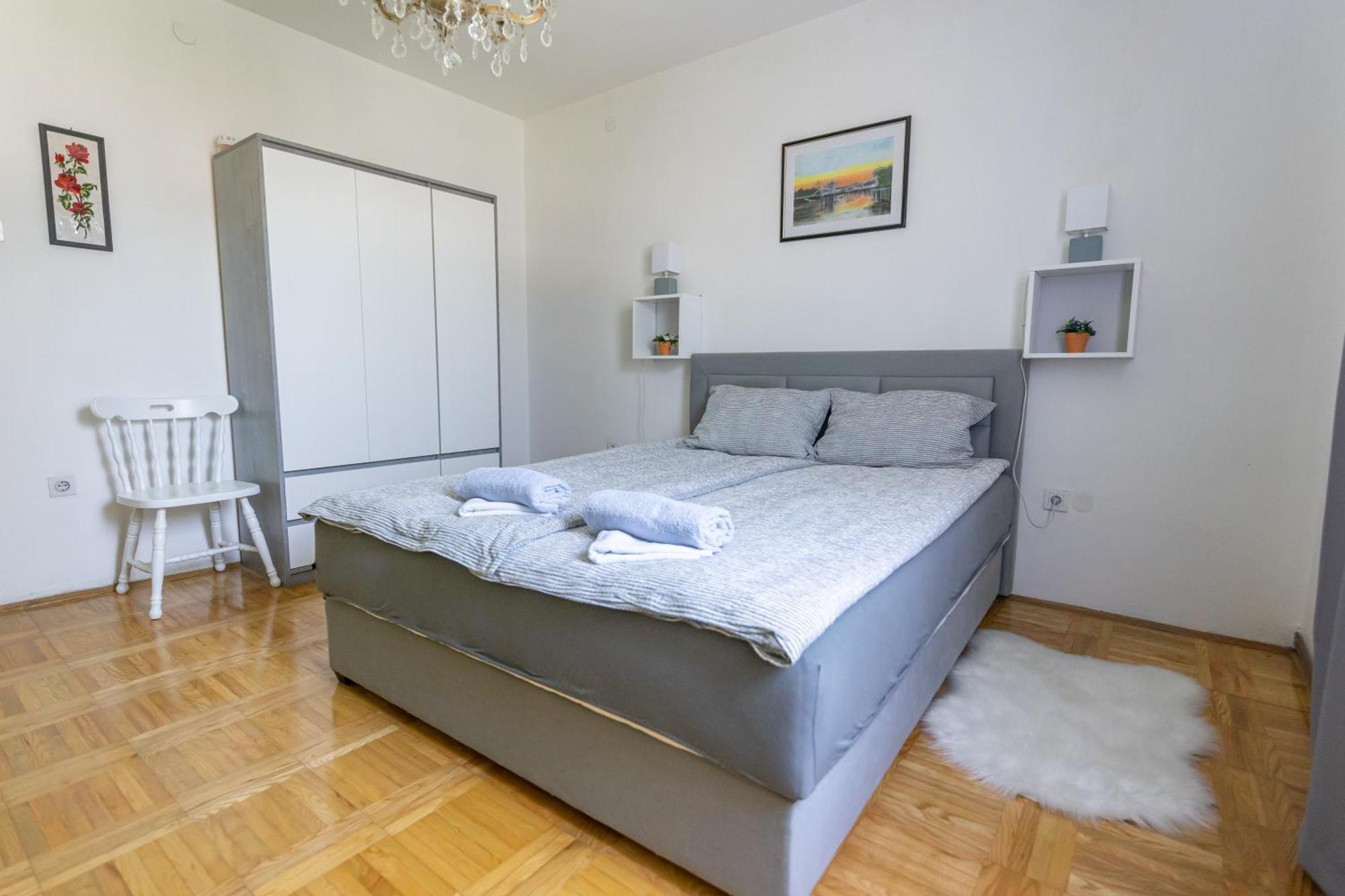 Apartman Marta I Soba Maja Gradiste Dış mekan fotoğraf